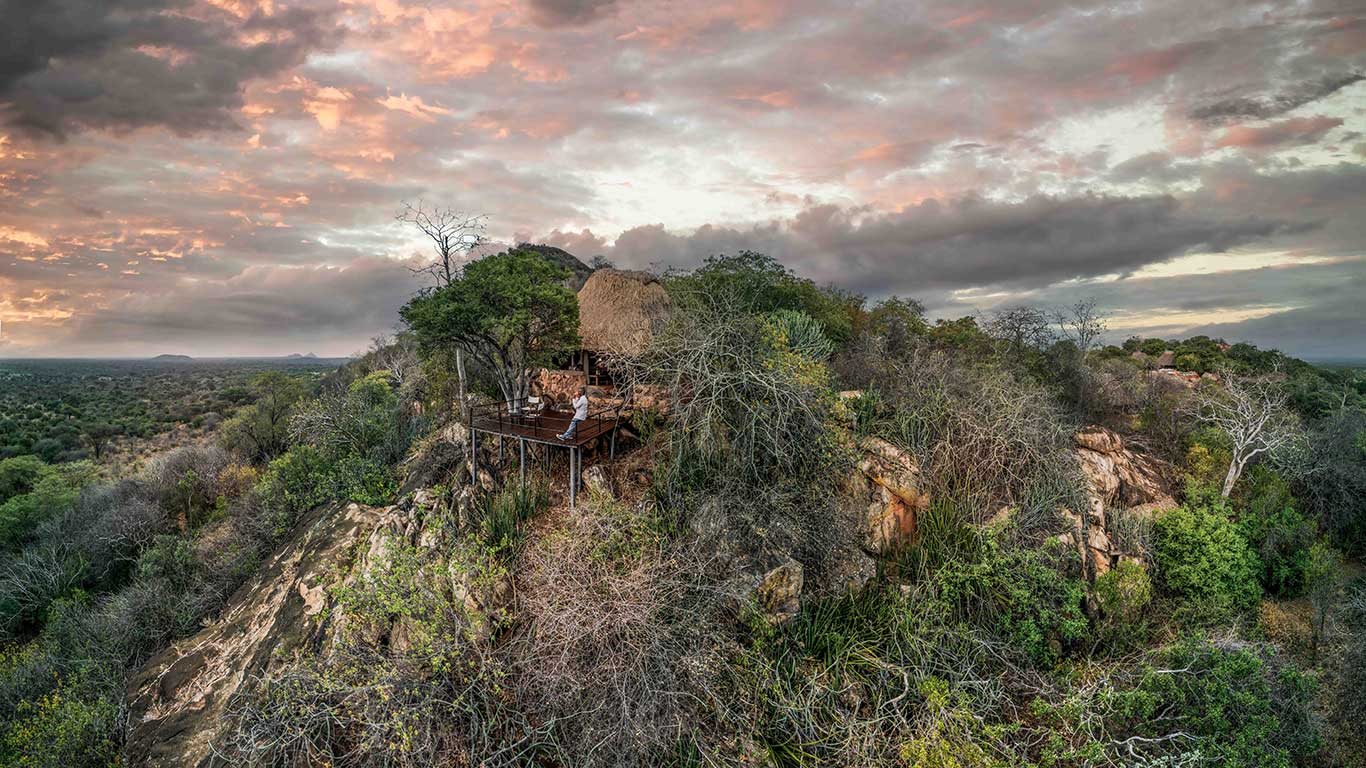 PanoramaSunriseHoneymoonTent