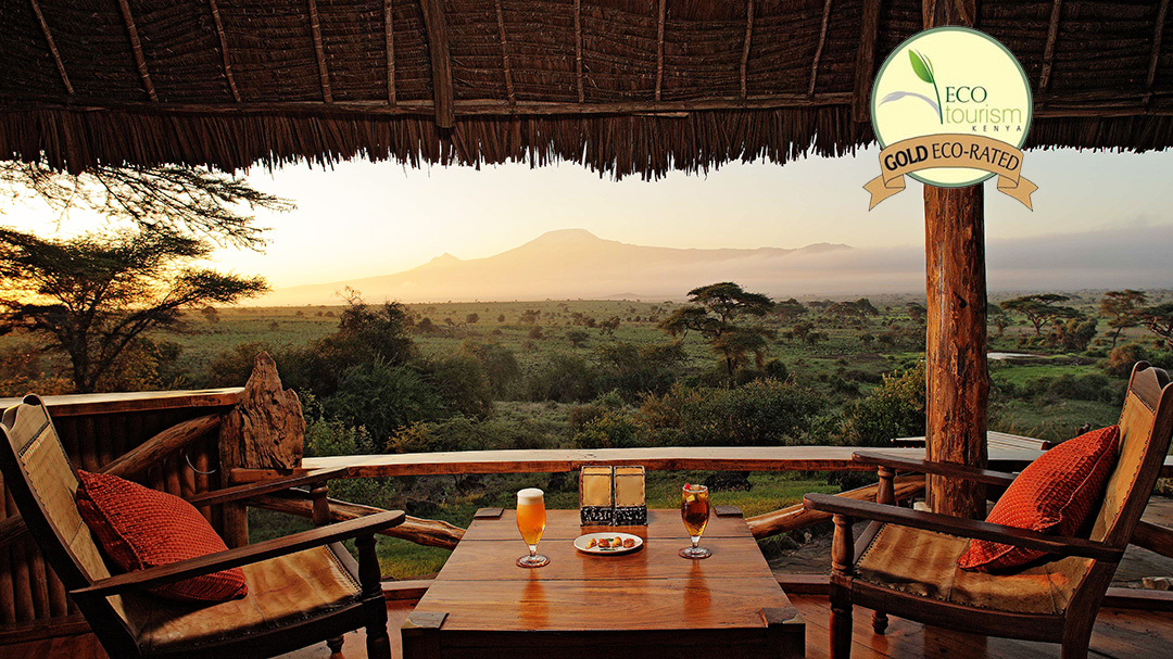 Tortilis-Camp---Sundowners-at-Camp